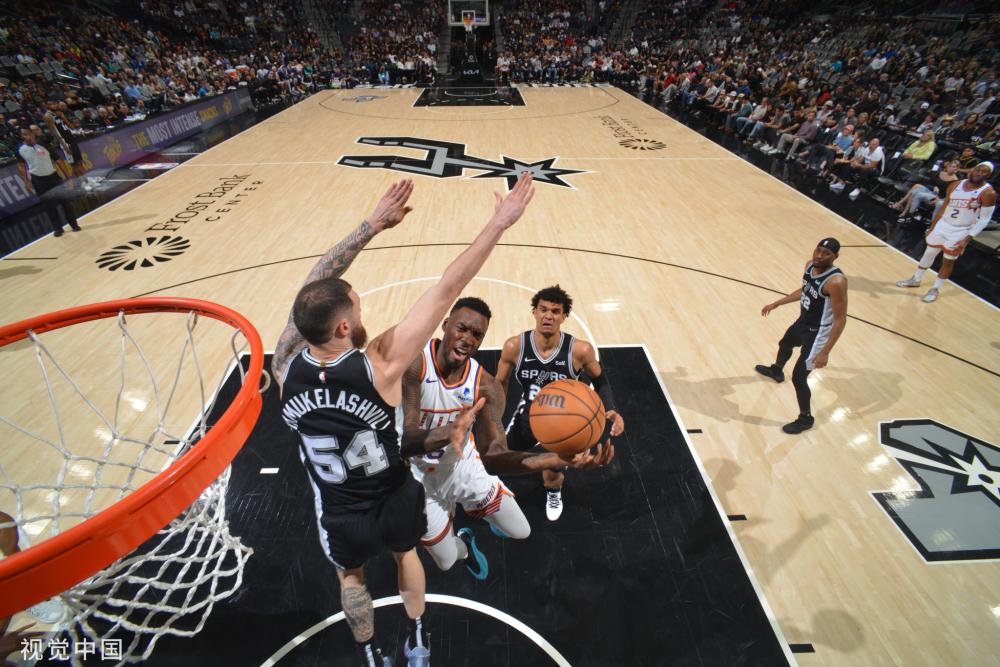 尤其是在对 尤其是在对