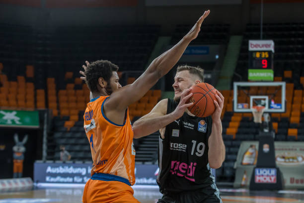 潜在影响与 潜在影响与