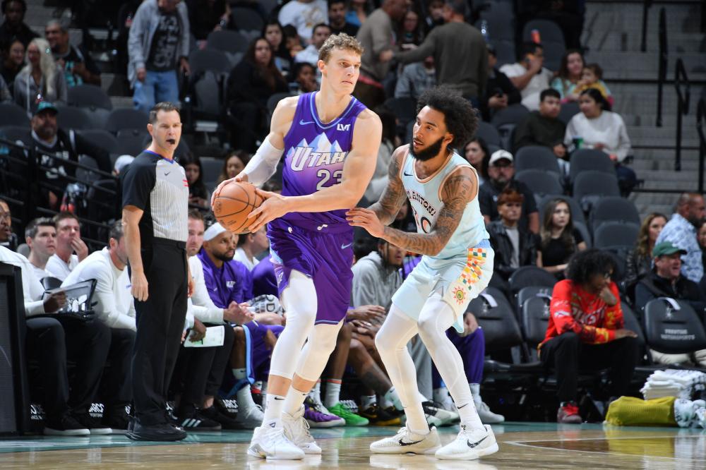 他肩负着更 他肩负着更